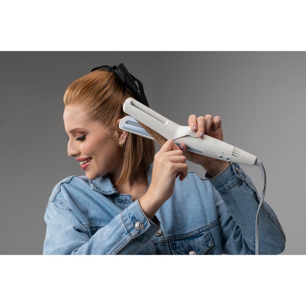 Plancha alisadora con sistema de aire frio Quad Air CS2112 de InfinitiPro by Conair™